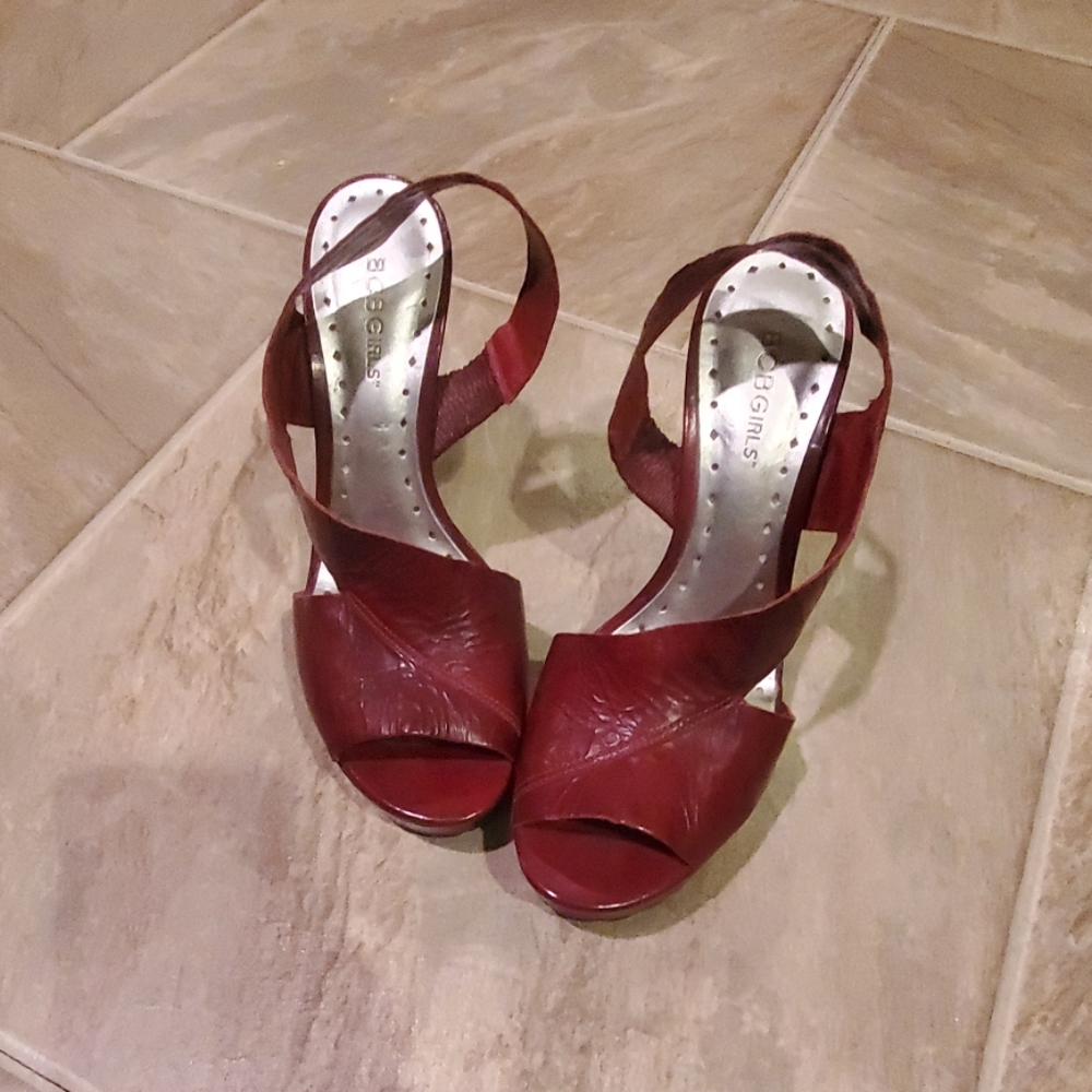Women's shoes